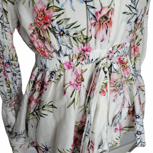 Intermix Rochelle Floral Bell Sleeve Tie Front Top - Picture 4 of 9